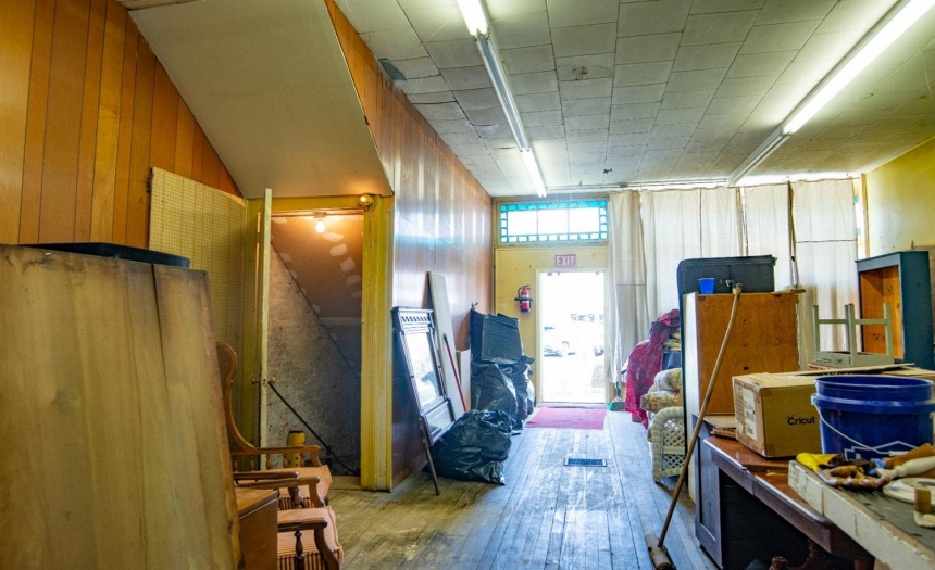 2nd retail rented to open in September