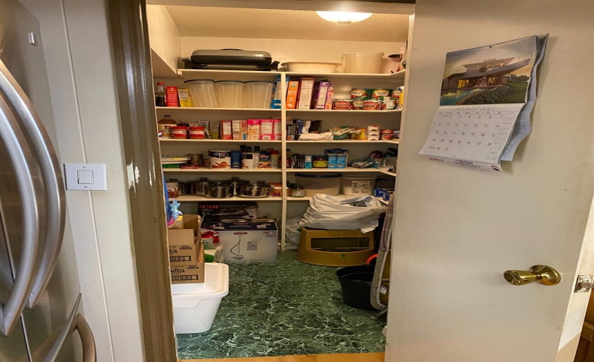 Pantry, plenty of storage space right in your kitchen.