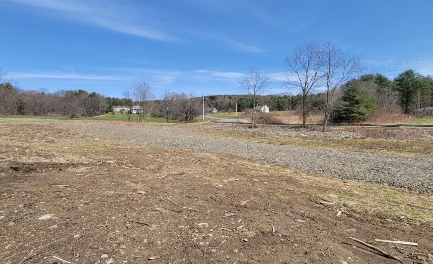 Possible to move driveway onto Harold Rd.
