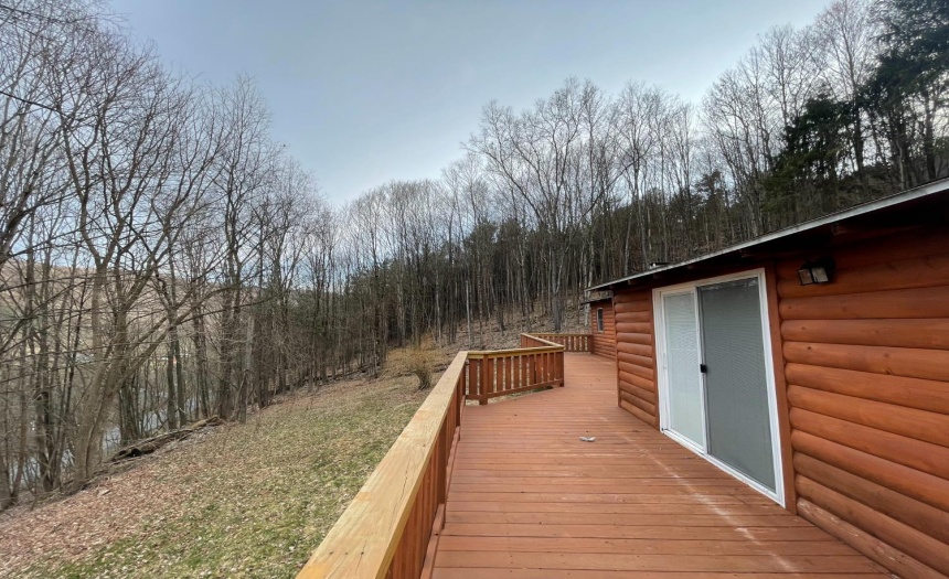 Mountainside secluded log cabin on 12.6 acres situated just a few miles from Walton