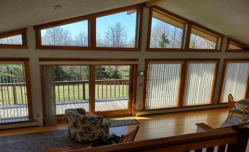 Spectacular views from window wall. Just trees, sky and Mother Nature