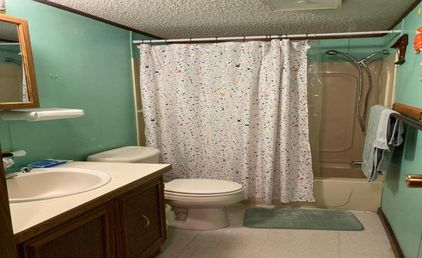 2nd bathroom