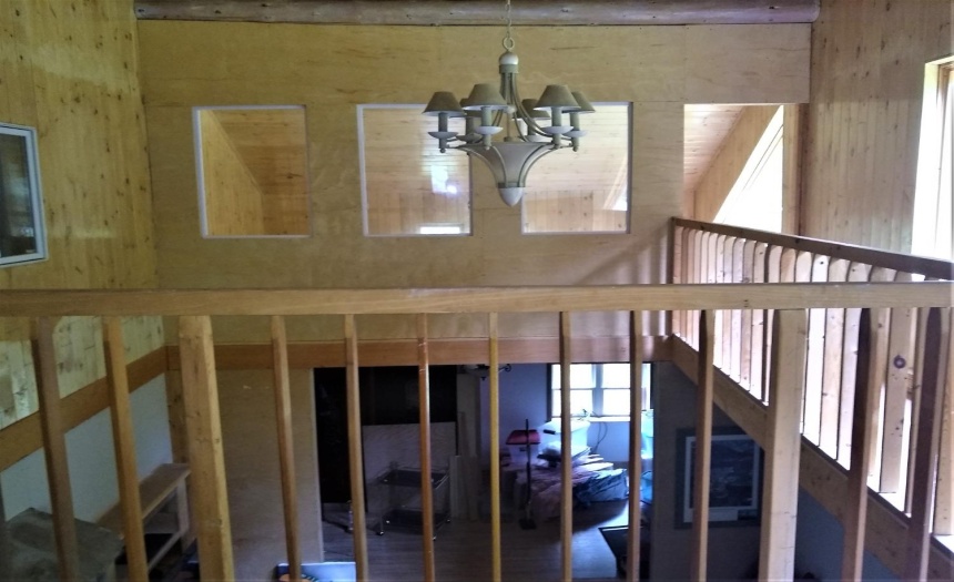 balcony looking into flex room