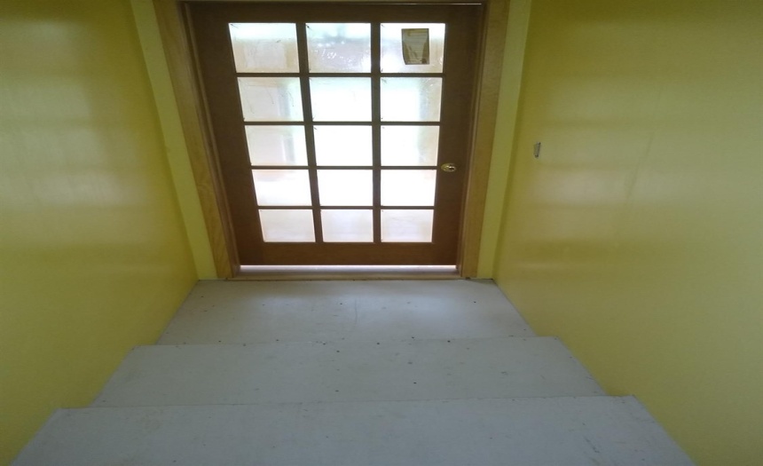 2nd floor hallway leading to #2 balcony