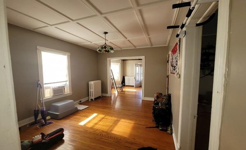 1st floor dining area